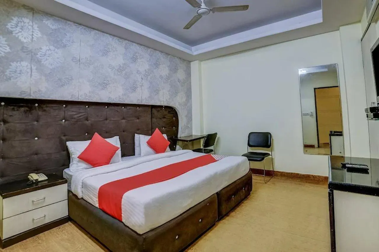 ***  Hotel Cosmo - Karol Bagh Delhi  India