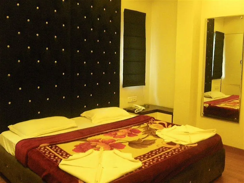 Hotel Cosmo - Karol Bagh Delhi